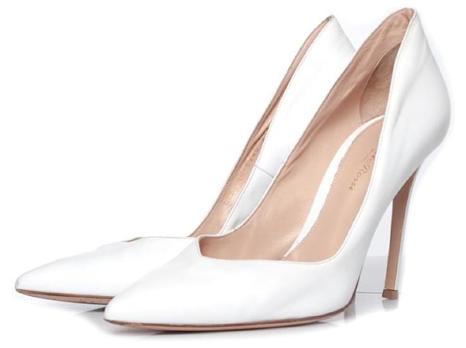 Gianvito Rossi, Décolleté in pelle bianca Bianco