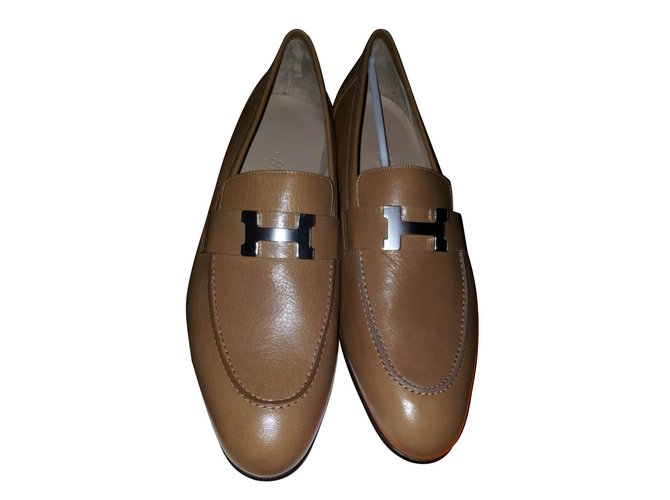 Hermès mocassino Marrone chiaro