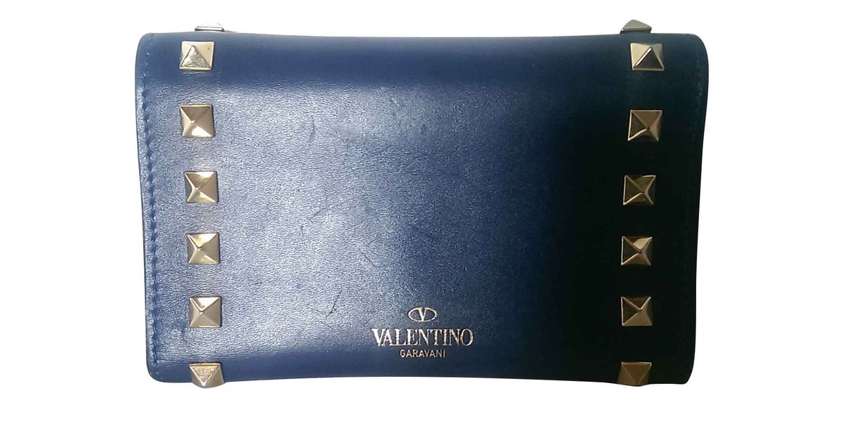 Valentino Garavani borse, portafogli, casi Blu