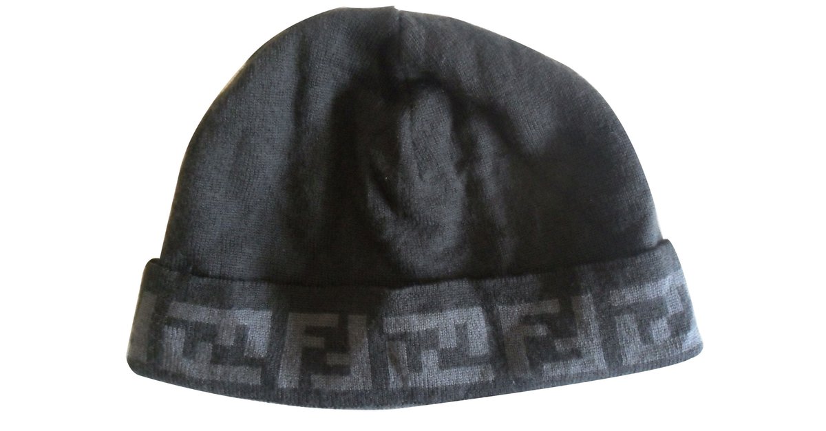 Fendi Cappelli Berretti Grigio