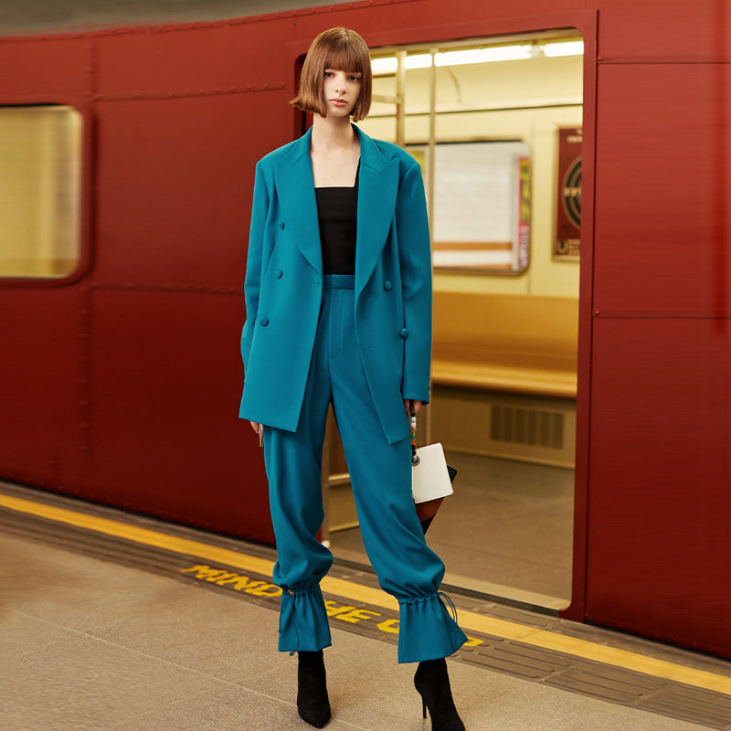 Completo giacca blazer e pantalone colore verde lago in stile vintage da donna