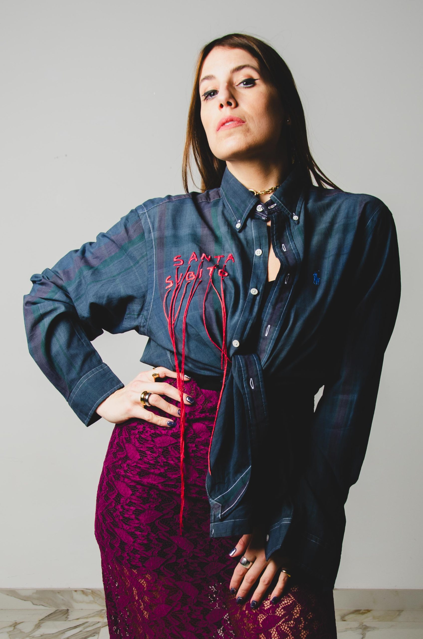 124 Camicia a quadretti blu Ralph Lauren TG L con ricamo a mano "SANTA SUBITO" rosa acceso