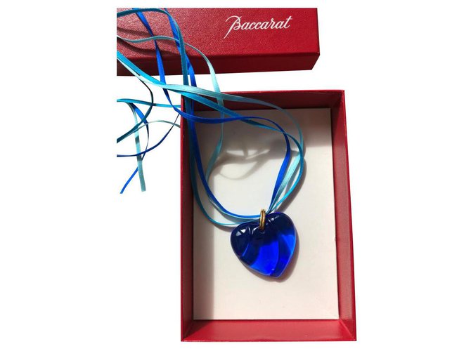 Pendente a cuore baccarat in cristallo blu su cordino di raso Blu scuro