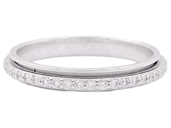 Anello Piaget 'Possession' in oro bianco, diamanti.