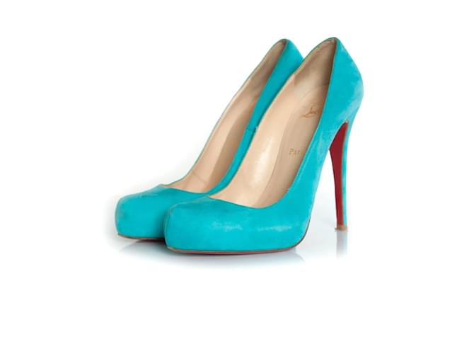 Christian Louboutin, décolleté in suede turchese Blu Verde