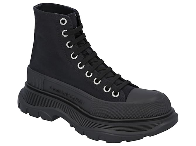 Stivale Tread Slick di Alexander McQueen in nero