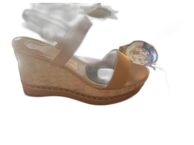 Salvatore Ferragamo Sandalo con zeppa Cammello