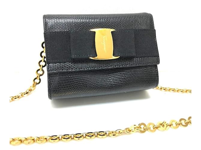 Pochette Vara Ribbon di Salvatore Ferragamo Nero