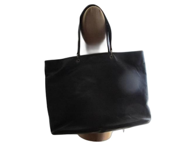 Stéphane Kelian Borsa tote piatta in pelle nera. Nero