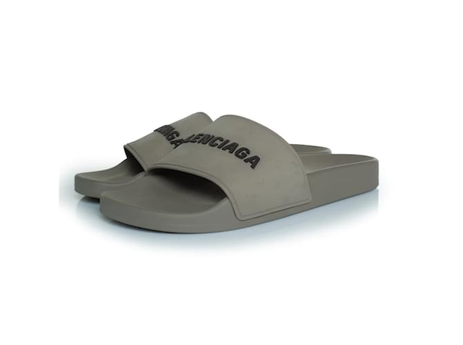 Balenciaga, ciabatta da piscina bi.rub.lo in grigio