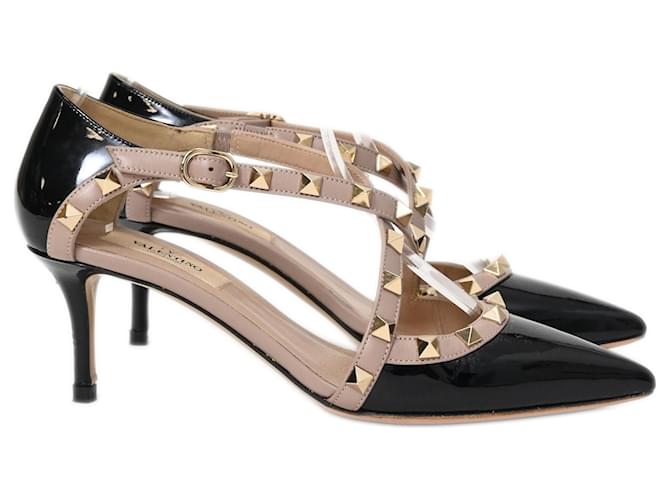 Décolleté D'orsay con tacco kitten borchiato Valentino Garavani in pelle verniciata nera Nero