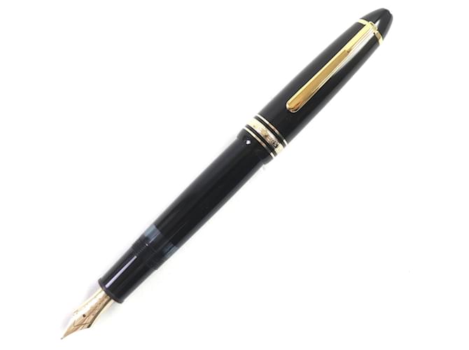 Penna Montblanc Meisterstück No.146 con punta M in oro 14K