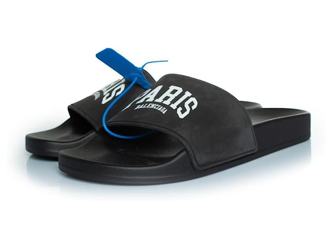 Balenciaga Stampa di scivolo da piscina a Parigi in nero