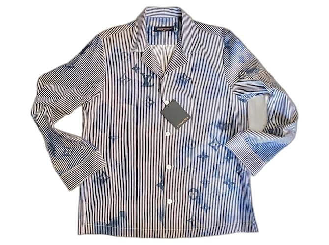 Sulla collezione di camicie Louis Vuitton V. Abloh Blu