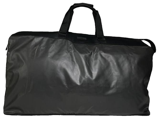Borsa da viaggio in pelle nera Issey Miyake Nero