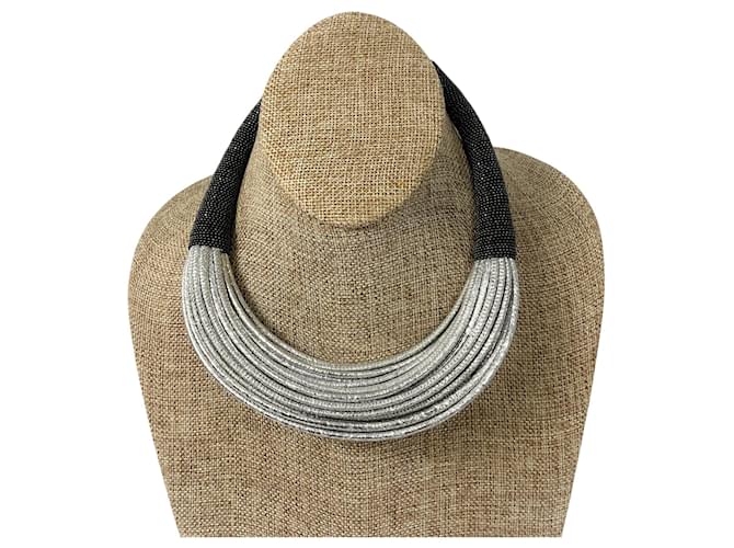 Collana choker in pelle con chiusura a toggle decorata con perline Monili in argento metallico / carbone Brunello Cucinelli