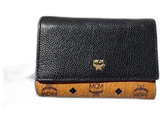 Portafoglio trifold con patta in tela rivestita e pelle MCM Visetos Nero/Marrone