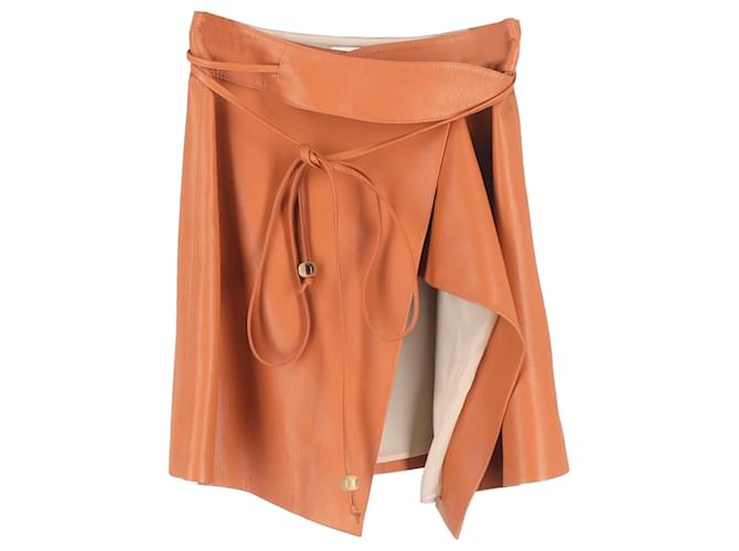 Gonna mini avvolgente Sekoya in pelle marrone di Nanushka Rosso