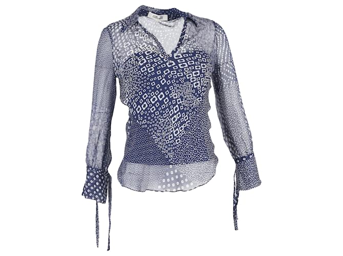 Blusa avvolgente stampata in seta blu di Diane von Furstenberg