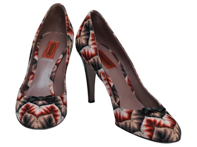 Décolleté classici a punta rotonda in tessuto lavorato a maglia Missoni in tonalità marrone e rosso, numero 40 Multicolore