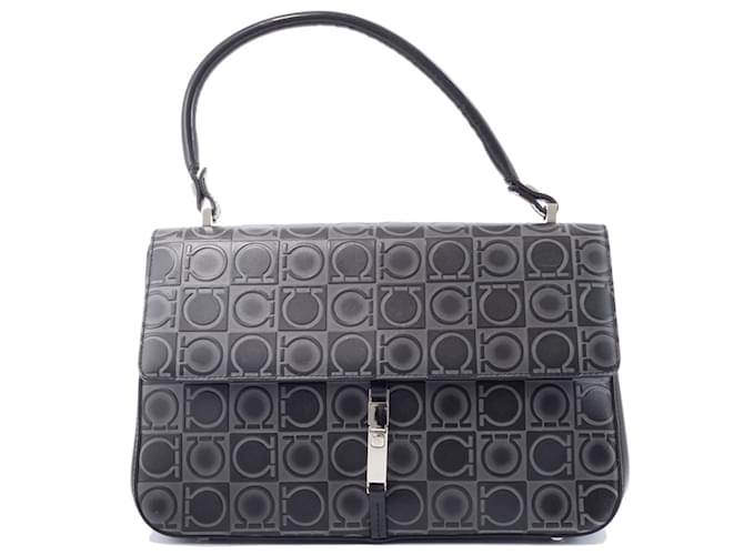 Borsa a mano Gancini in rilievo di Salvatore Ferragamo Nero