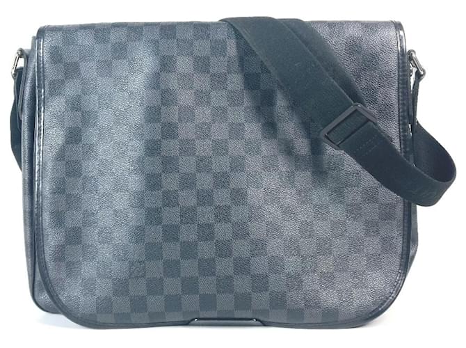 Borsa a flap Daniel GM Damier Graphite Louis Vuitton Nero