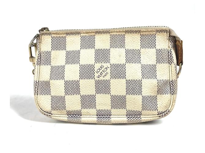 Mini Pochette Accessori Damier Azur di Louis Vuitton Bianco