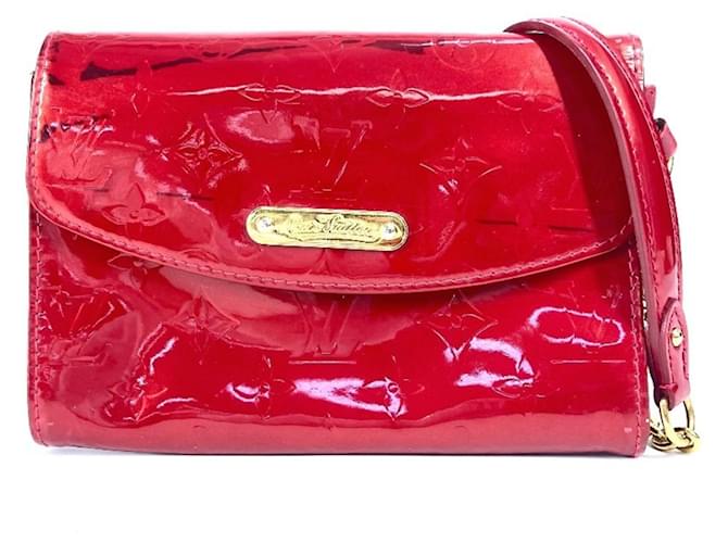 Pochette Belair in Monogram Vernis di Louis Vuitton Rosso