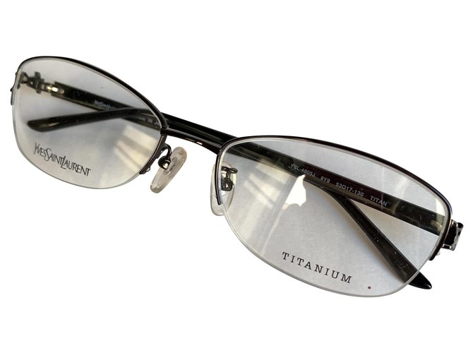 Yves Saint Laurent Montatura YSL in metallo titanio Marrone scuro