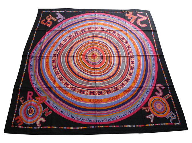 Scialle di cachemire e seta Hermès, Modello TOHU-BOHU con la sua scatola