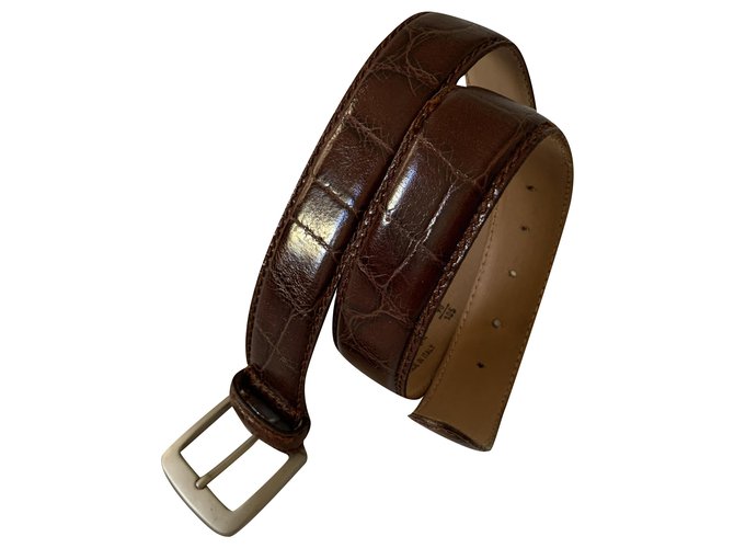 Yves Saint Laurent Cintura in pelle di coccodrillo stampata vintage Marrone