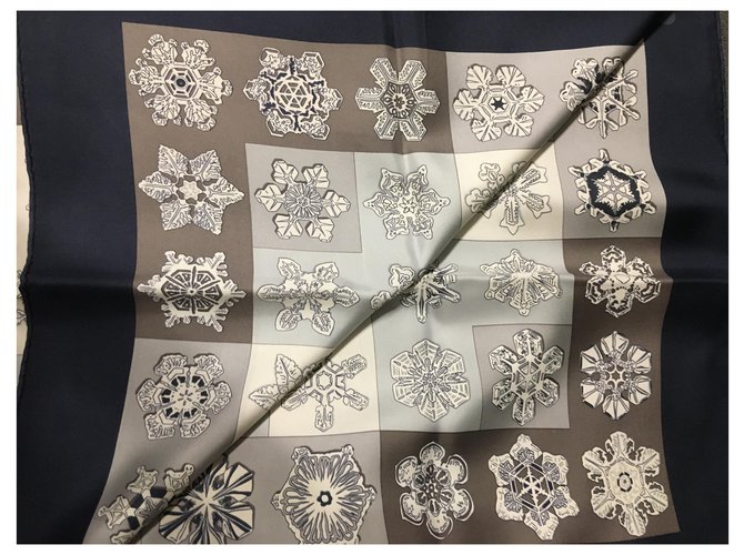 Piazza Hermès "i fuochi dell'inverno" Beige Grigio Grigio antracite