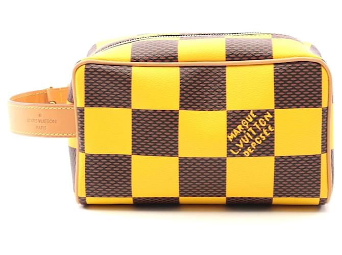 Beauty case in pelle Louis Vuitton Giallo