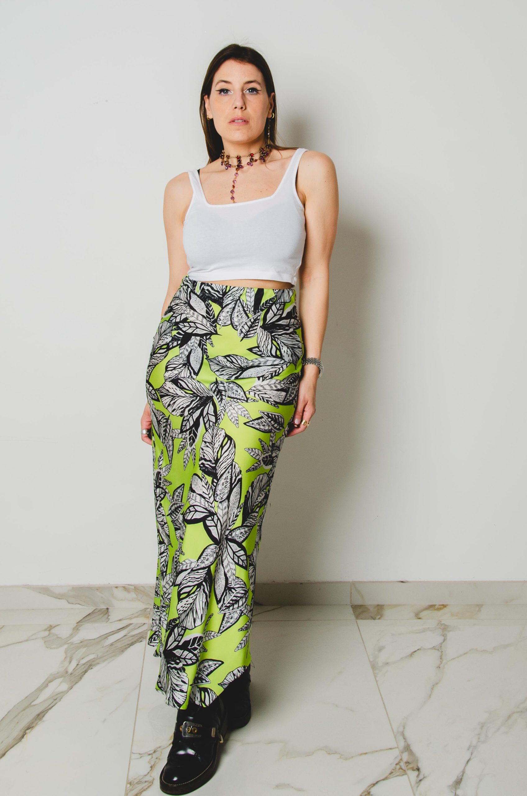 249 Gonna sartoriale EASY in satin a fiori verde Taglia 1