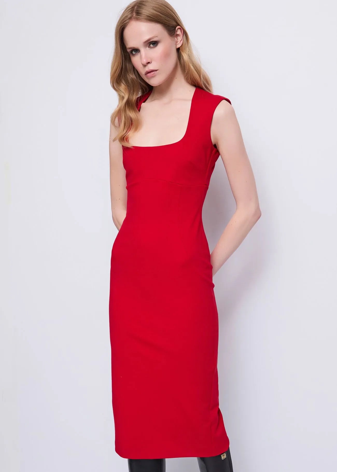 GAUDì 521FD14004 Nuova Collezione Abito da donna con scollatura quadrata