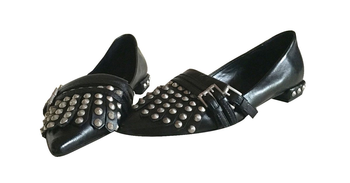 Zara Scarpe con borchie Nero