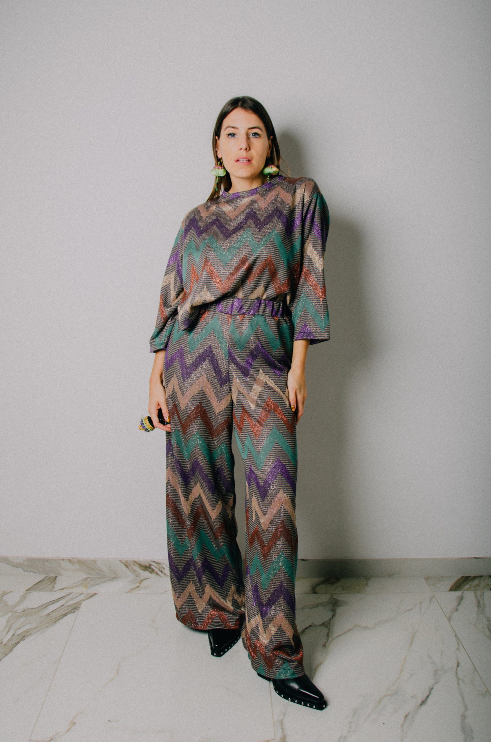 Pantalone palazzo NICOLE con elastico in vita in maglina elasticizzata verde e viola con lurex TAGLIA 1