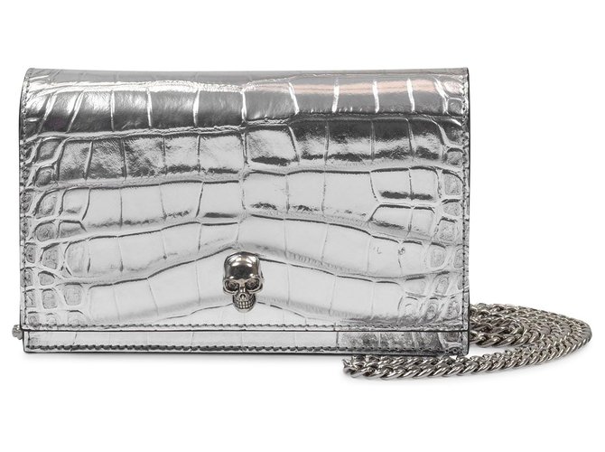 Alexander Mcqueen Mini borsa Skull in pelle goffrata argento Metallico