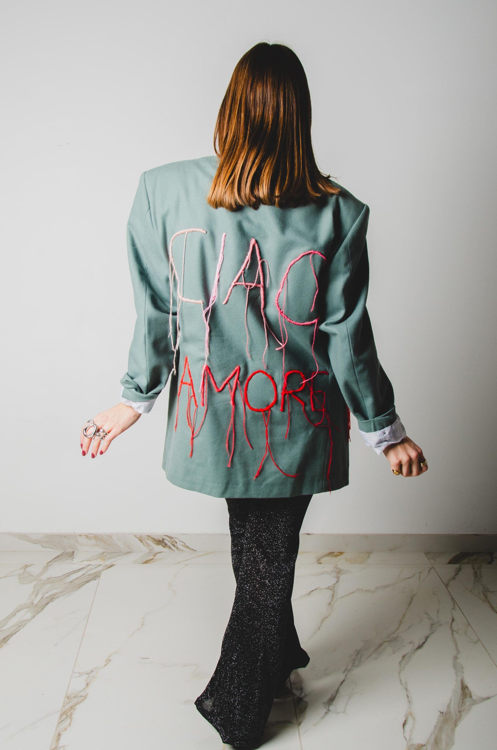 331 Giacca verde Tg 48 in lana con ricamo a mano 3D "CIAO AMORE"