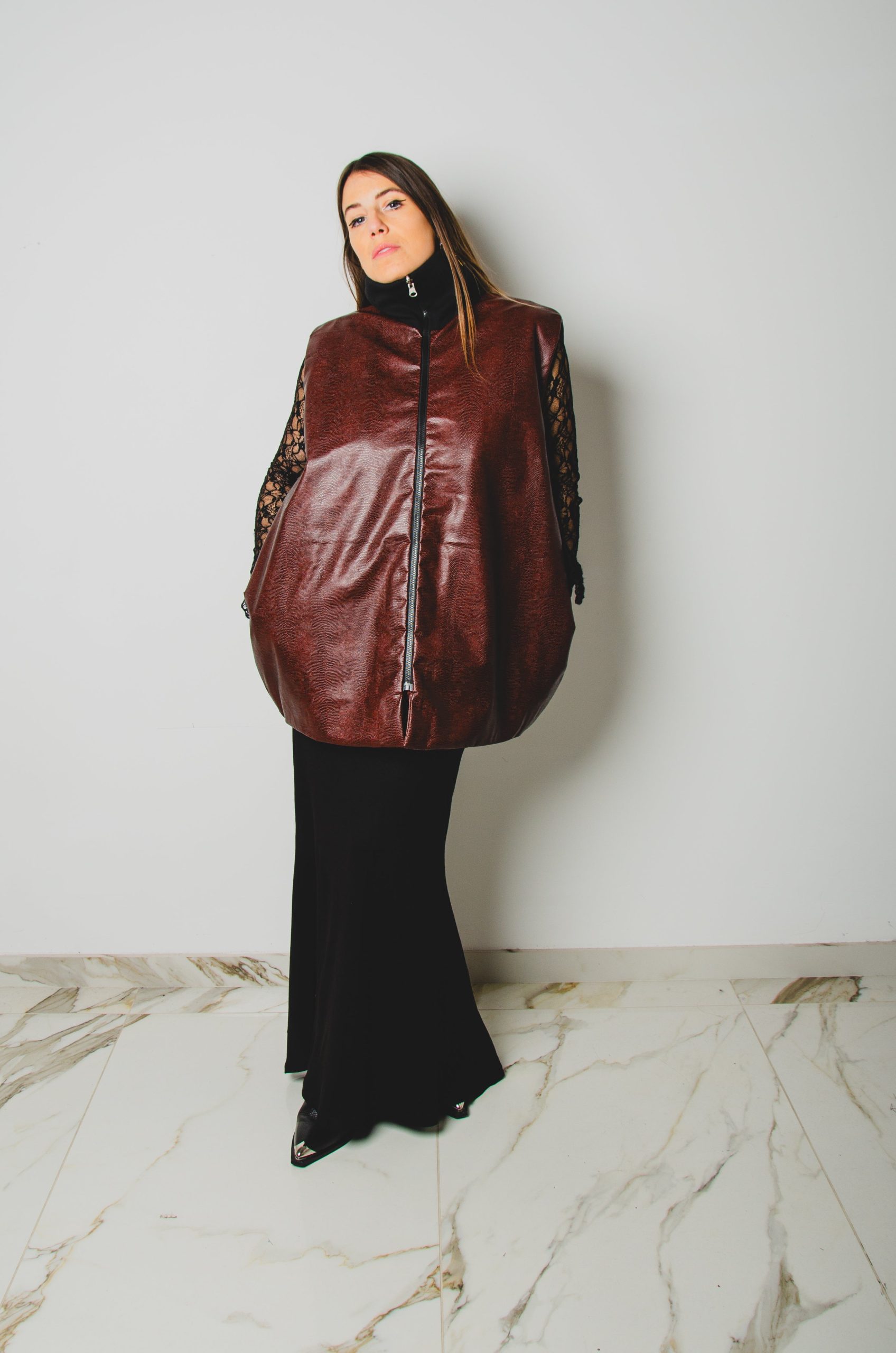 GILET IMBOTTITO IN SIMIL PELLE STAMPA COCCO CON COLLETTO - REVERSIBILE IMBOTTITO NERO