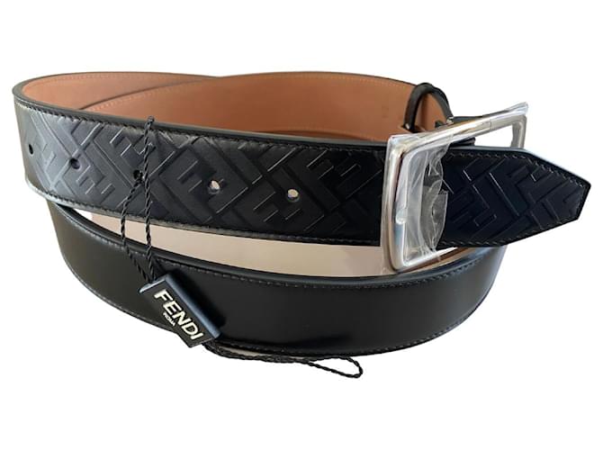Nuova cintura fendi in pelle nera e argento 110cm Nero