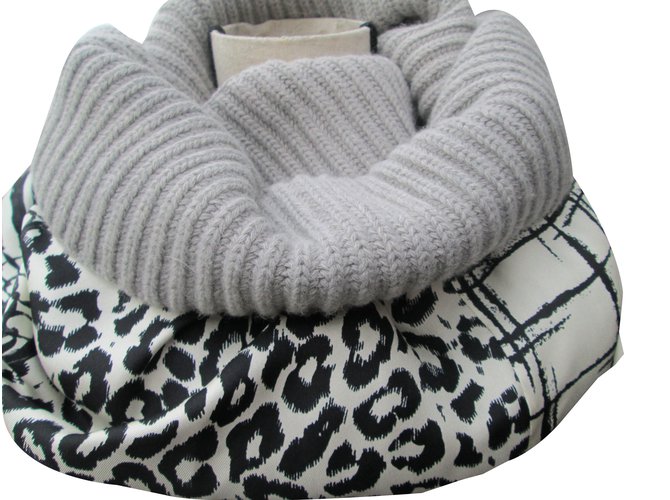 Pierre Louis Mascia sciarpe Grigio