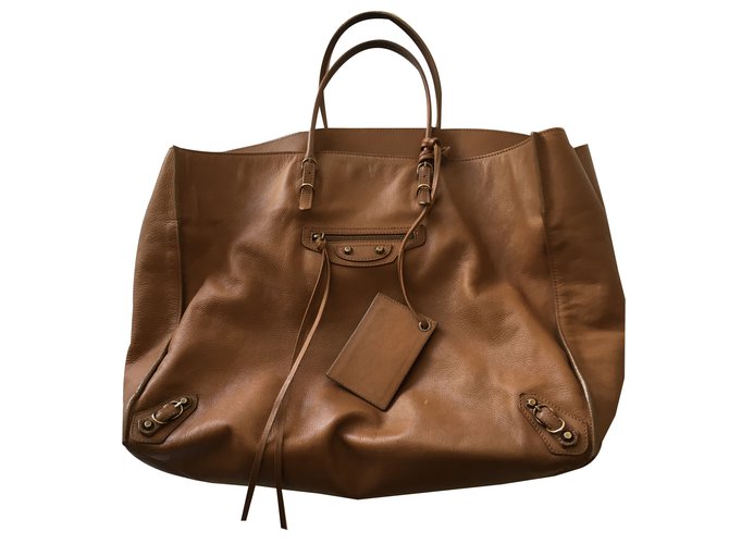 Balenciaga Papier A4 Caramello