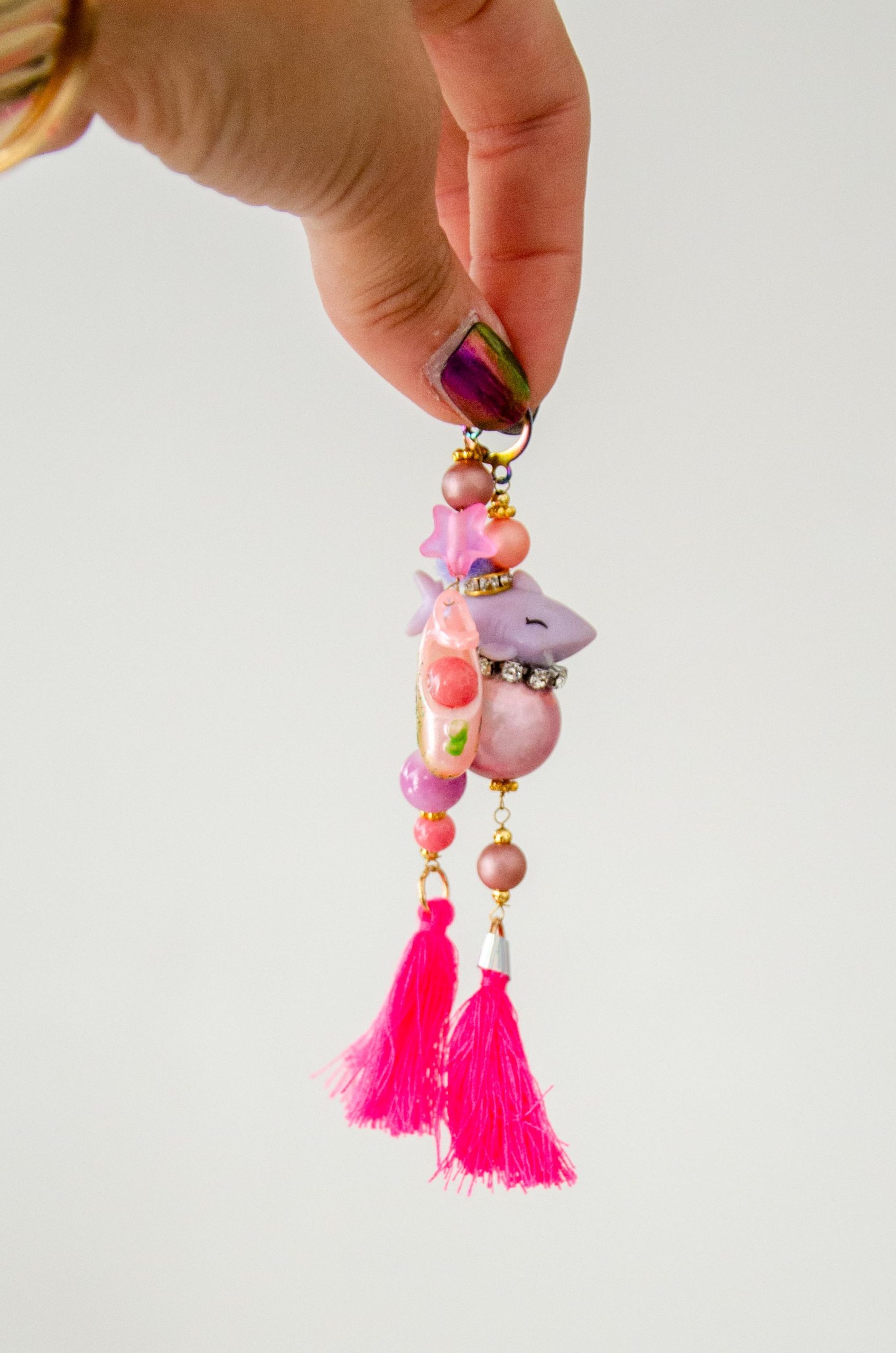 Orecchini 100% handmade pendenti con animaletti - SQUALO BALLERINA