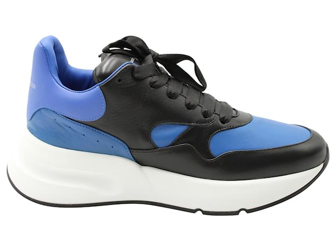 Sneakers Oversize Runner di Alexander McQueen in Pelle di vitello Blu e Nera