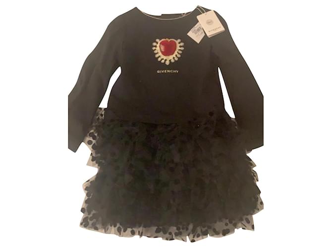 Givenchy collezione bianca come la neve Nocciola