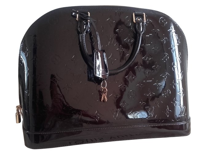 Alma Louis Vuitton Totes Bordò