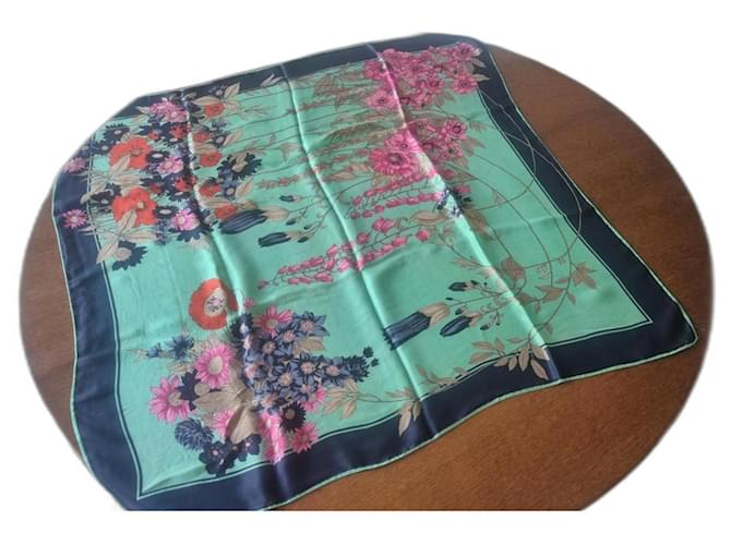 inconnue VINTAGE ▾ Multicolore