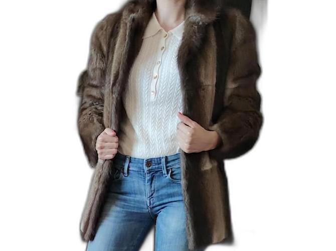 inconnue pelliccia di volpe Marrone