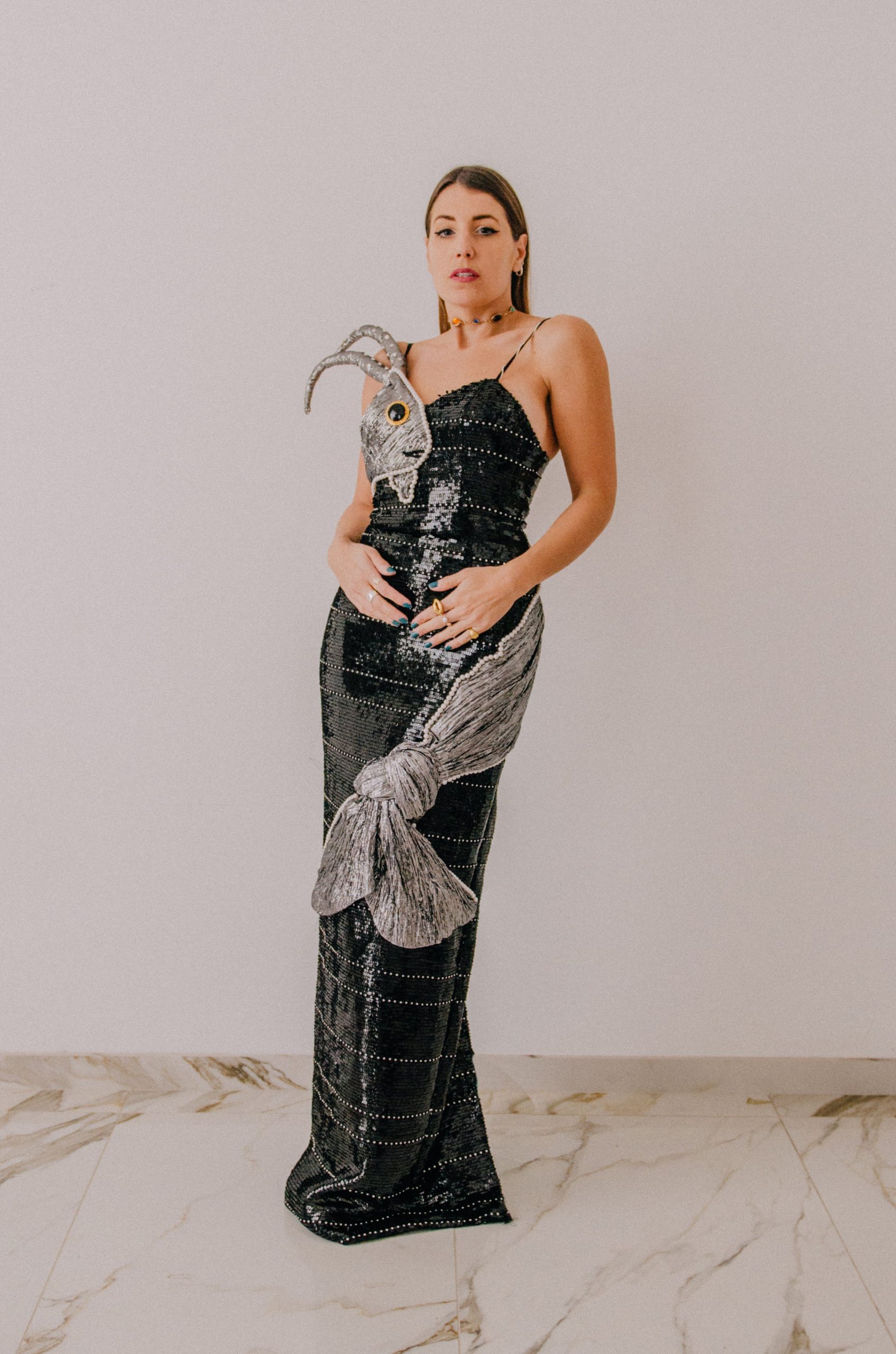 Abito Gai Mattiolo vintage in tessuto paillettes con animale ricamato